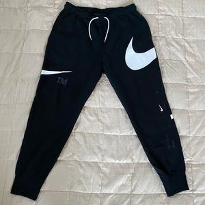 Men’s sweatpants size L color black and white
